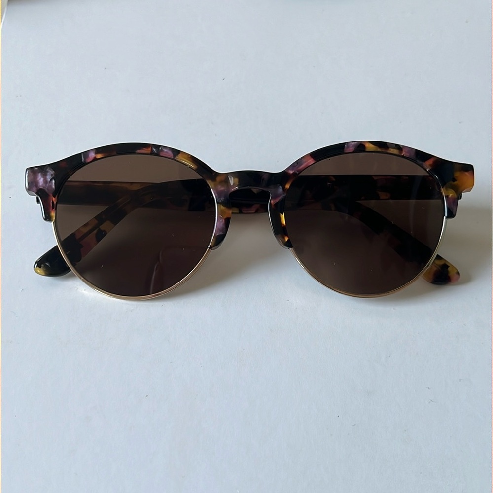 Madewell Tortoise sunglasses with gold frame
